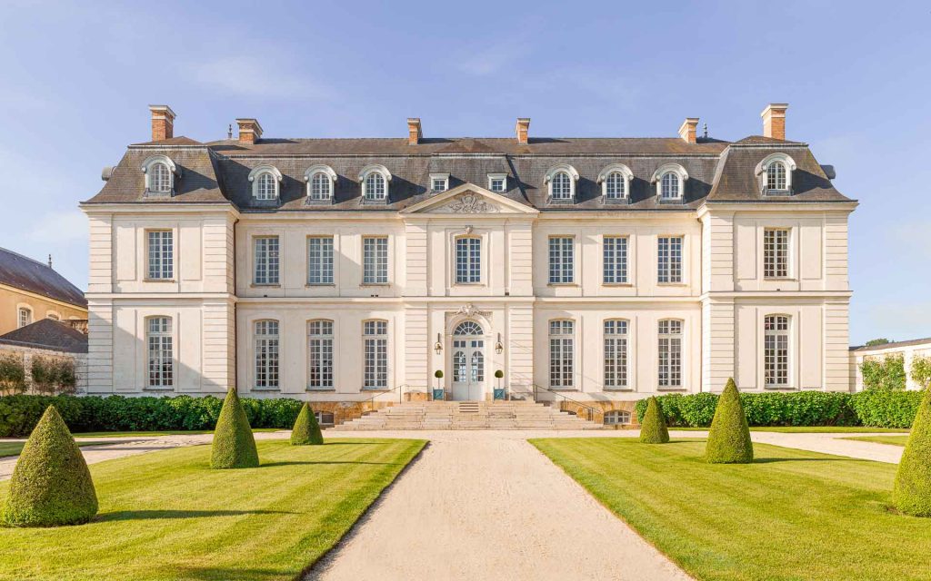 Historical Havens Lavish Châteaux And Manors In The South Of France